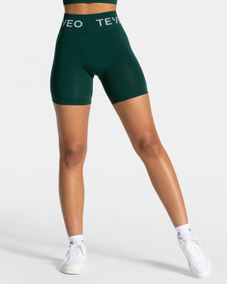 Signature Scrunch Short „Dunkelgrün“