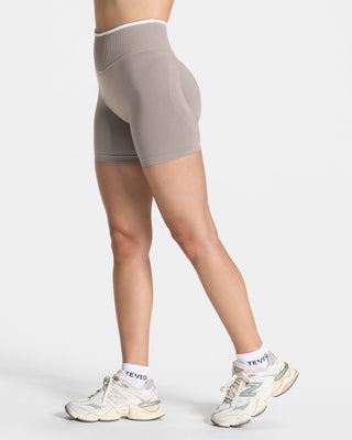 Ignite Sculpt Scrunch Short „Stone“