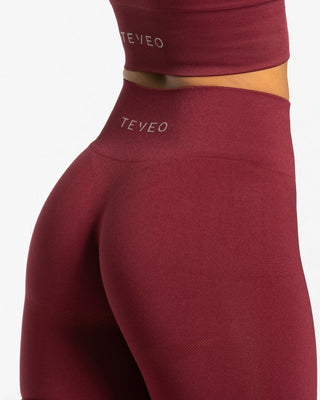 Edle Short "Weinrot"