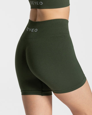 Zeitlose Scrunch Short „Khaki“