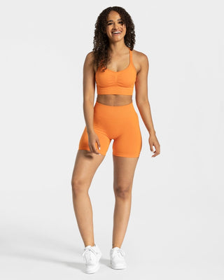 Zeitlose Scrunch Short „Orange“