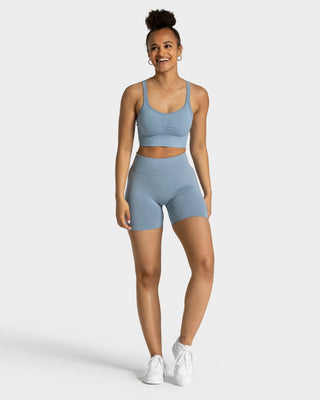 Zeitlose Scrunch Short „Stahlblau“